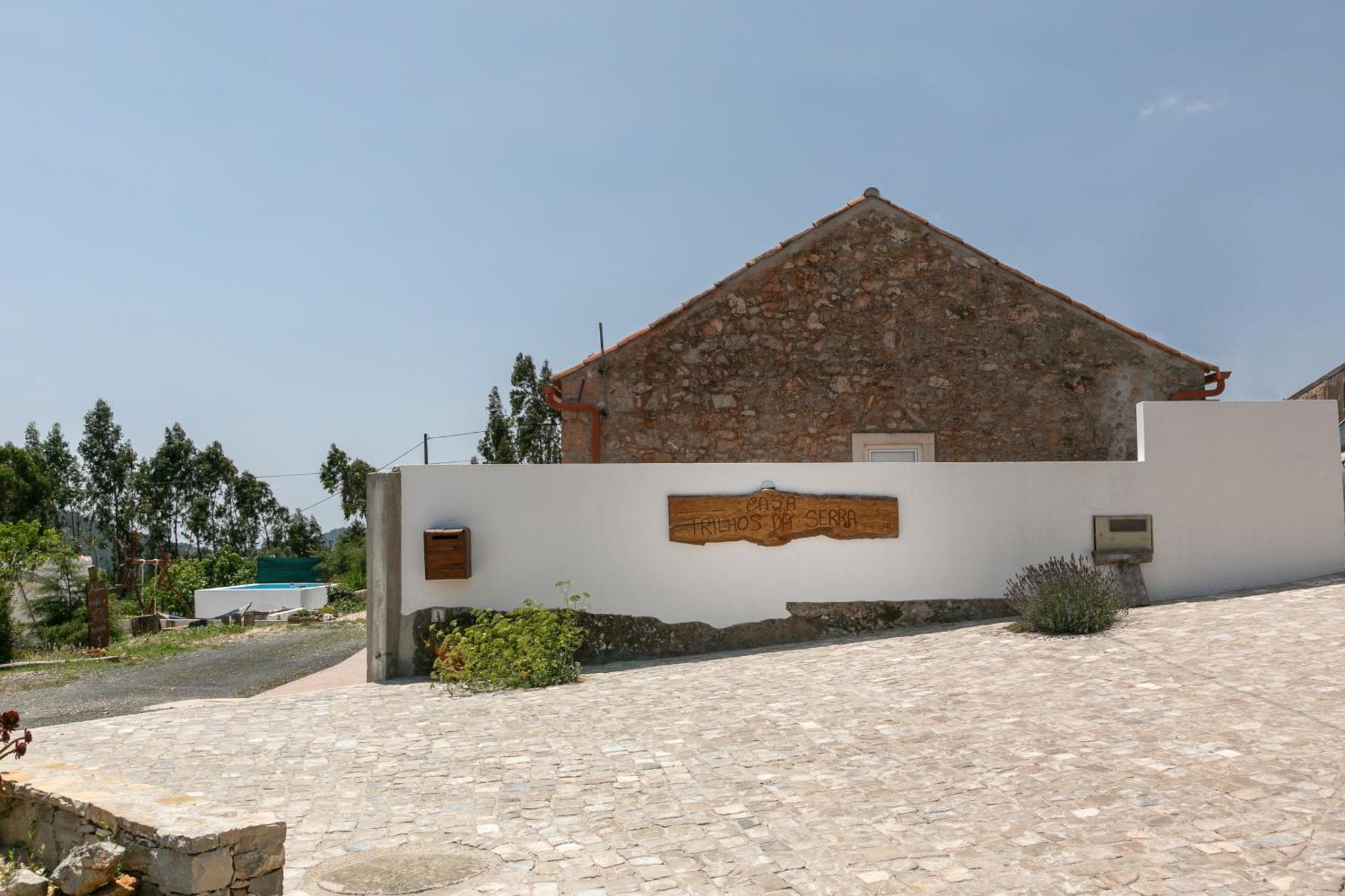 Casa Trilhos Da Serra Alcobertas Екстериор снимка